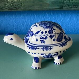 Vintage Baum Bros Blue and White Ceramic Turtle